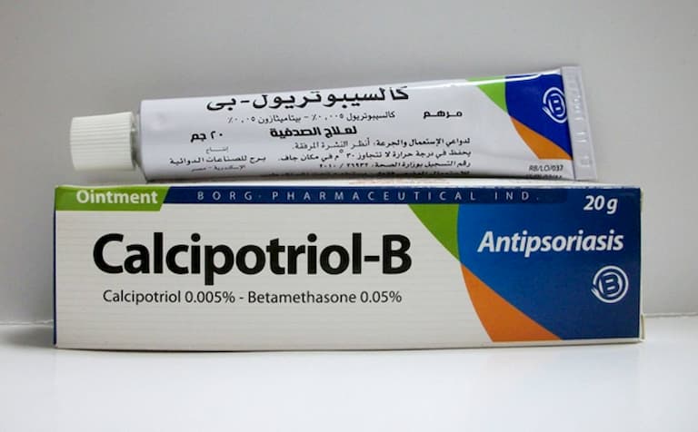 Calcipotriol là dẫn xuất của vitamin D có tác dụng trị vảy nến hiệu quả