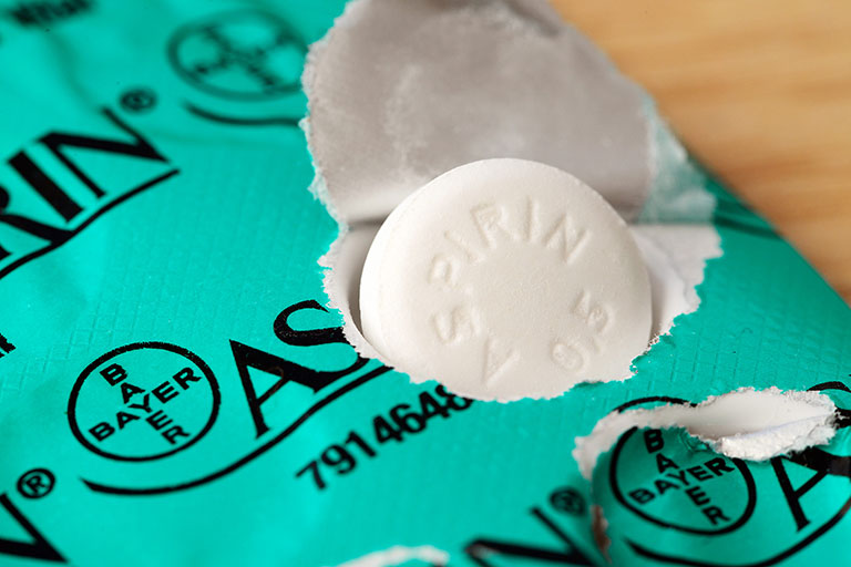Aspirin trực làm sạch nang lông nhờ chứa dẫn xuất của acid salicylic