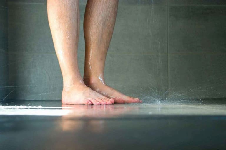Vệ sinh chân sạch sẽ giảm thiểu việc bị dị ứng và nhiễm nấm