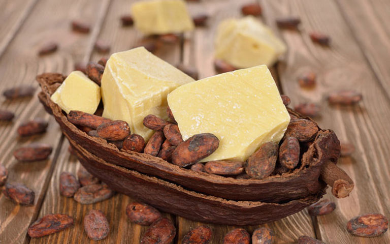 Bơ cacao phù hợp với phụ nữ mang thai bị rạn da