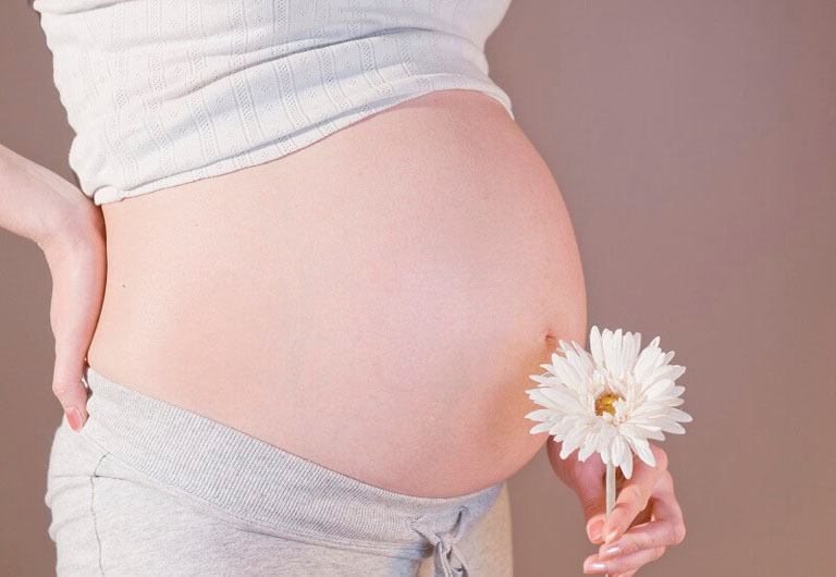 Mang thai là nguyên nhân gây rạn da mông phổ biến nhất
