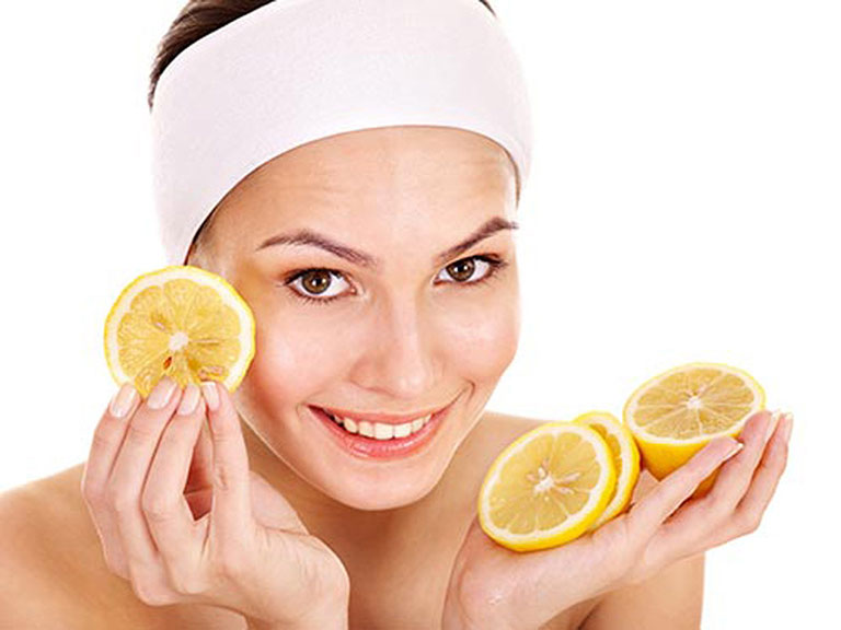 Chanh chứa nhiều vitamin C giúp sáng da