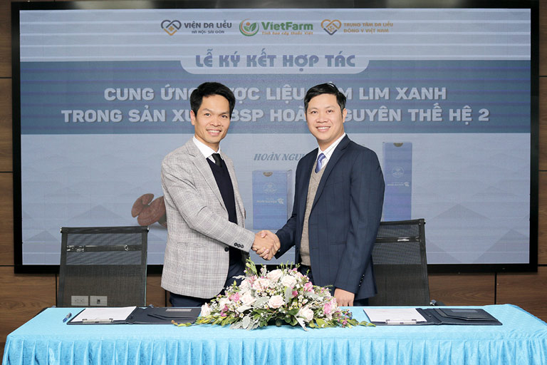 Vietfarm chính thức trở thành đơn vị cung ứng dược liệu Nấm lim xanh cho việc báo chế BSP Trị Mụn trứng cá Hoàn Nguyên thế hệ 2