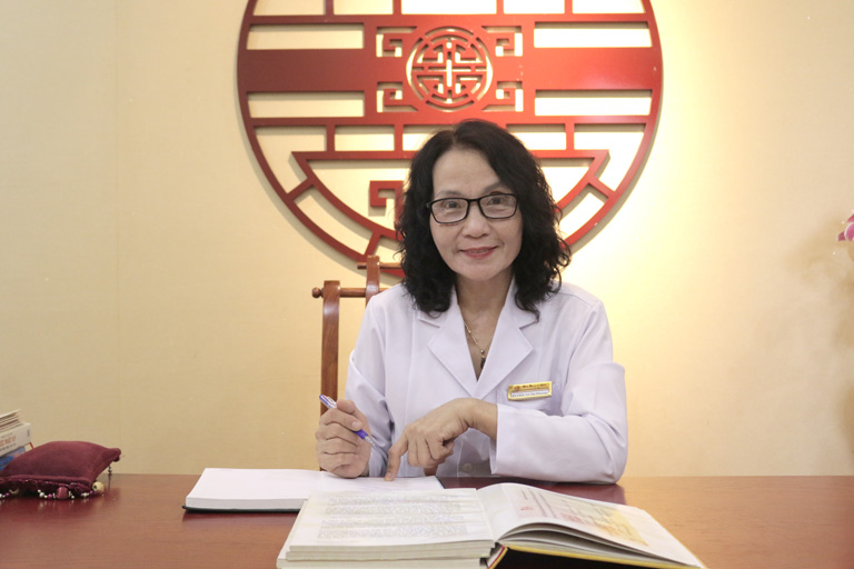 Thầy thuốc Ưu tú, Bác sĩ Lê Phương - Giám đốc Chuyên môn Trung tâm Da liễu Đông y Việt Nam