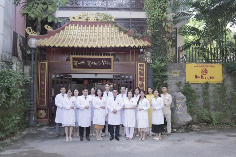Trung tâm Da liễu Đông y Việt Nam - Đơn vị trực thuộc Nhất Nam Y Viện hội tụ nhiều chuyên gia YHCT hàng đầu