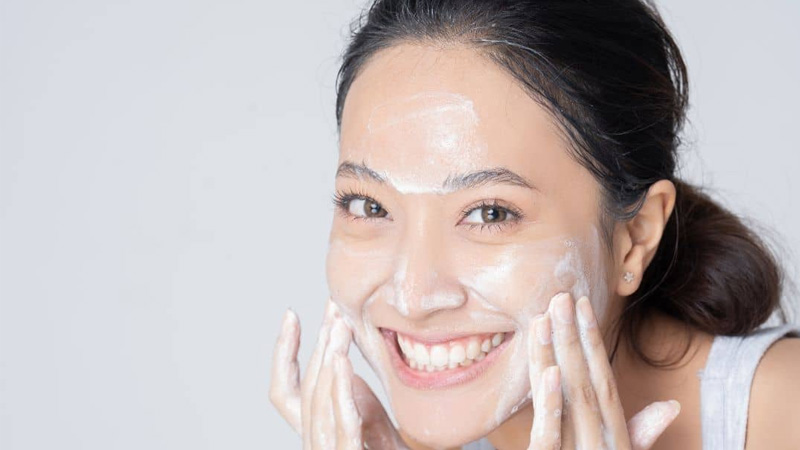 Qua 1 tuần, bạn có thể làm sạch da với sữa rửa mặt như bình thường